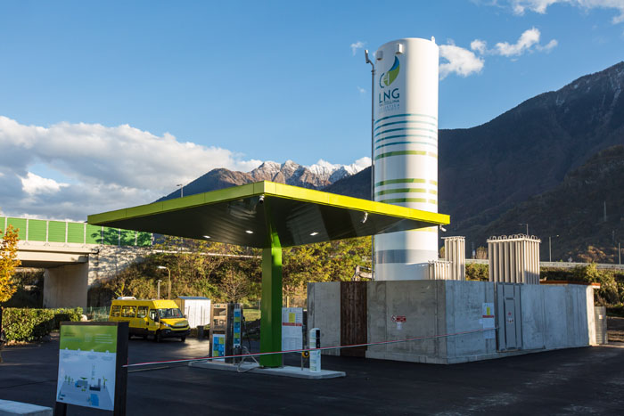 欧亿、Maganetti 和 Levissima-Sanpellegrino 新LNG-CNG 加气站开业典礼，为意大利北部的瓦尔泰利纳地区提供可持续物流支持